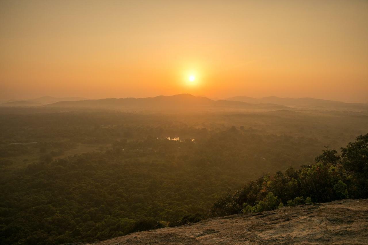 Lakmal Homestay ,10 Minutes To Sigiriya Rock المظهر الخارجي الصورة